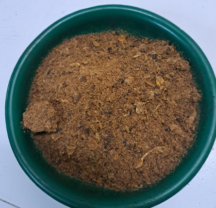 Precompost terminado · material seco y estable